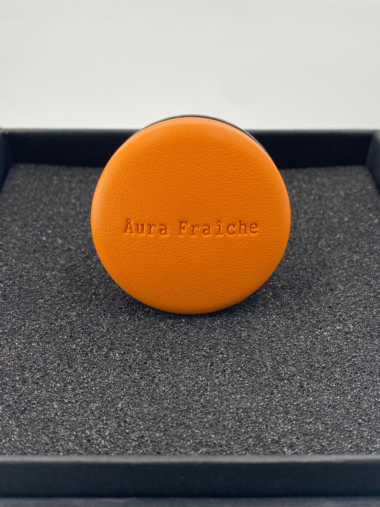 Aura Fraîche Leather Orange
